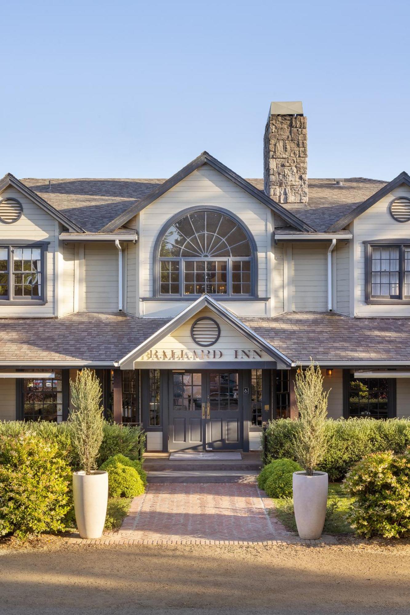 The Ballard Inn, A Kirkwood Collection Hotel Esterno foto