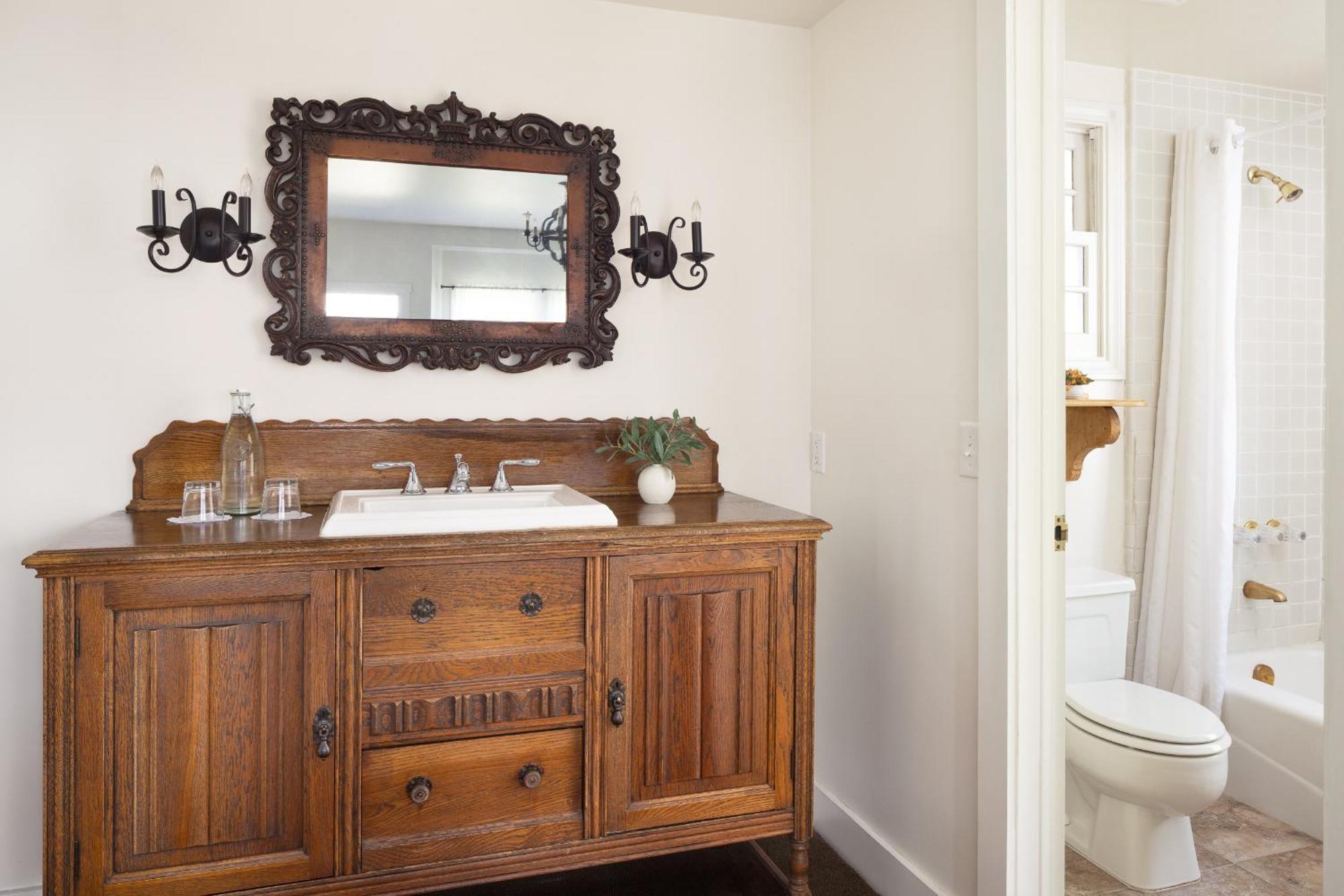 The Ballard Inn, A Kirkwood Collection Hotel Esterno foto