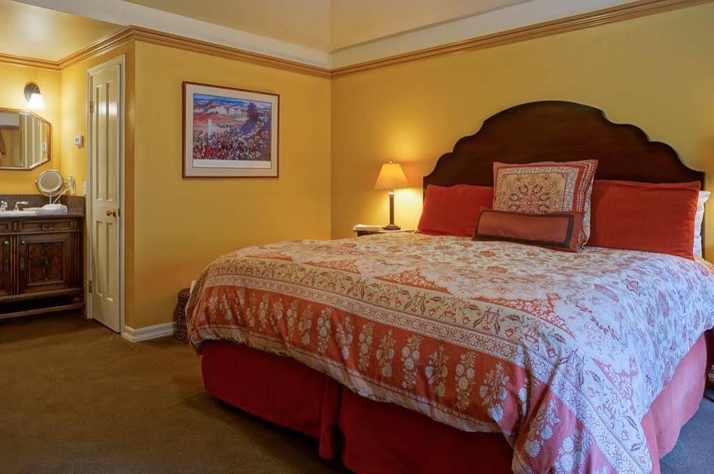 The Ballard Inn, A Kirkwood Collection Hotel Esterno foto